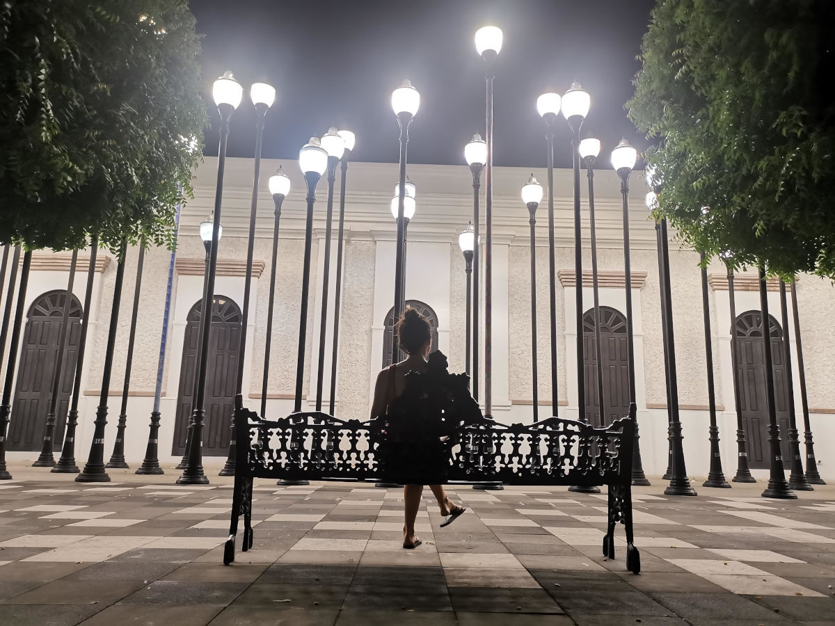 Street lamps behind the art museum in La Paz lit up at night